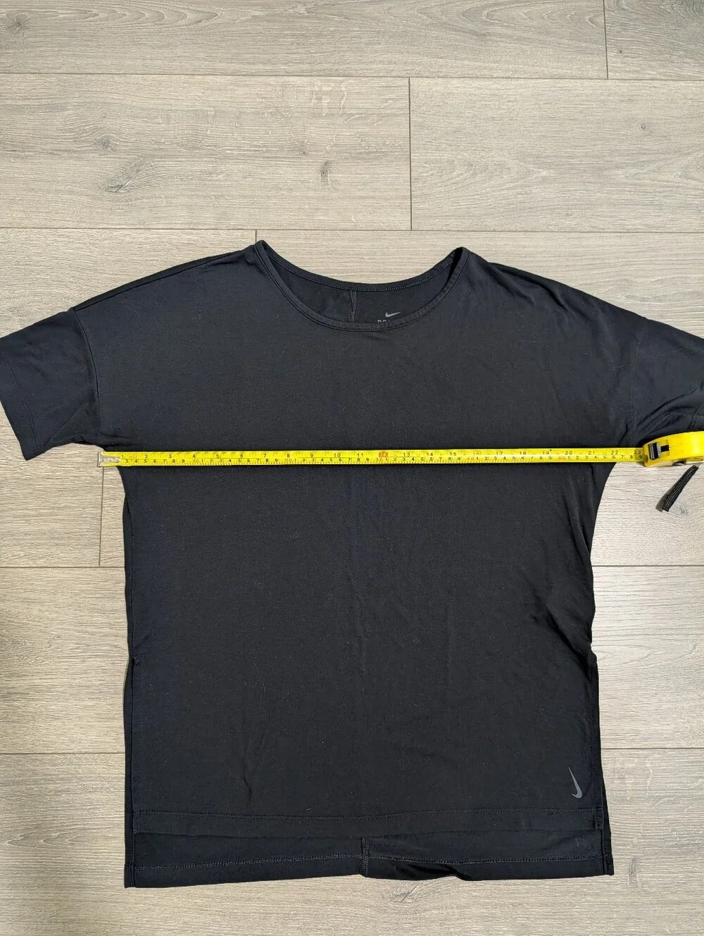 Nike Yoga Dri-FIT Short Sleeve Crew Neck Side Slit Hem Women's Black Tee MED 🖤